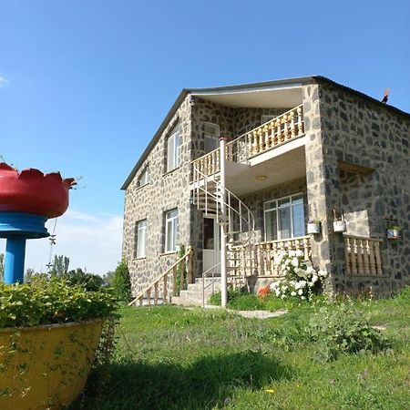 Guest House Arevik Artsvakar Extérieur photo